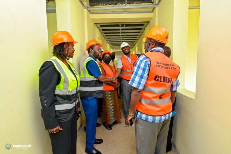 gluk-nairobi-hospital-delegation (8)